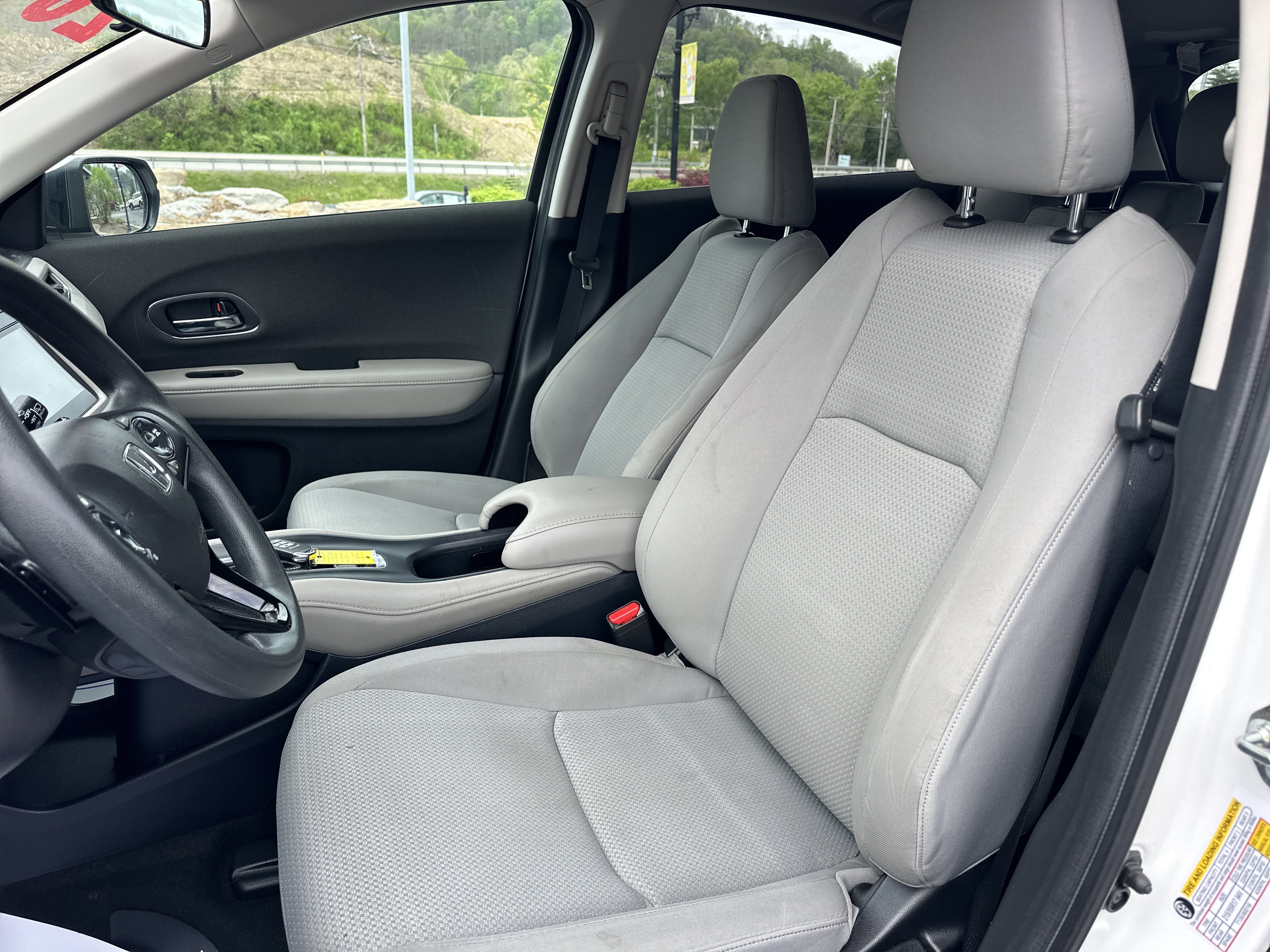 Used 2020 Honda HR-V EX image 17
