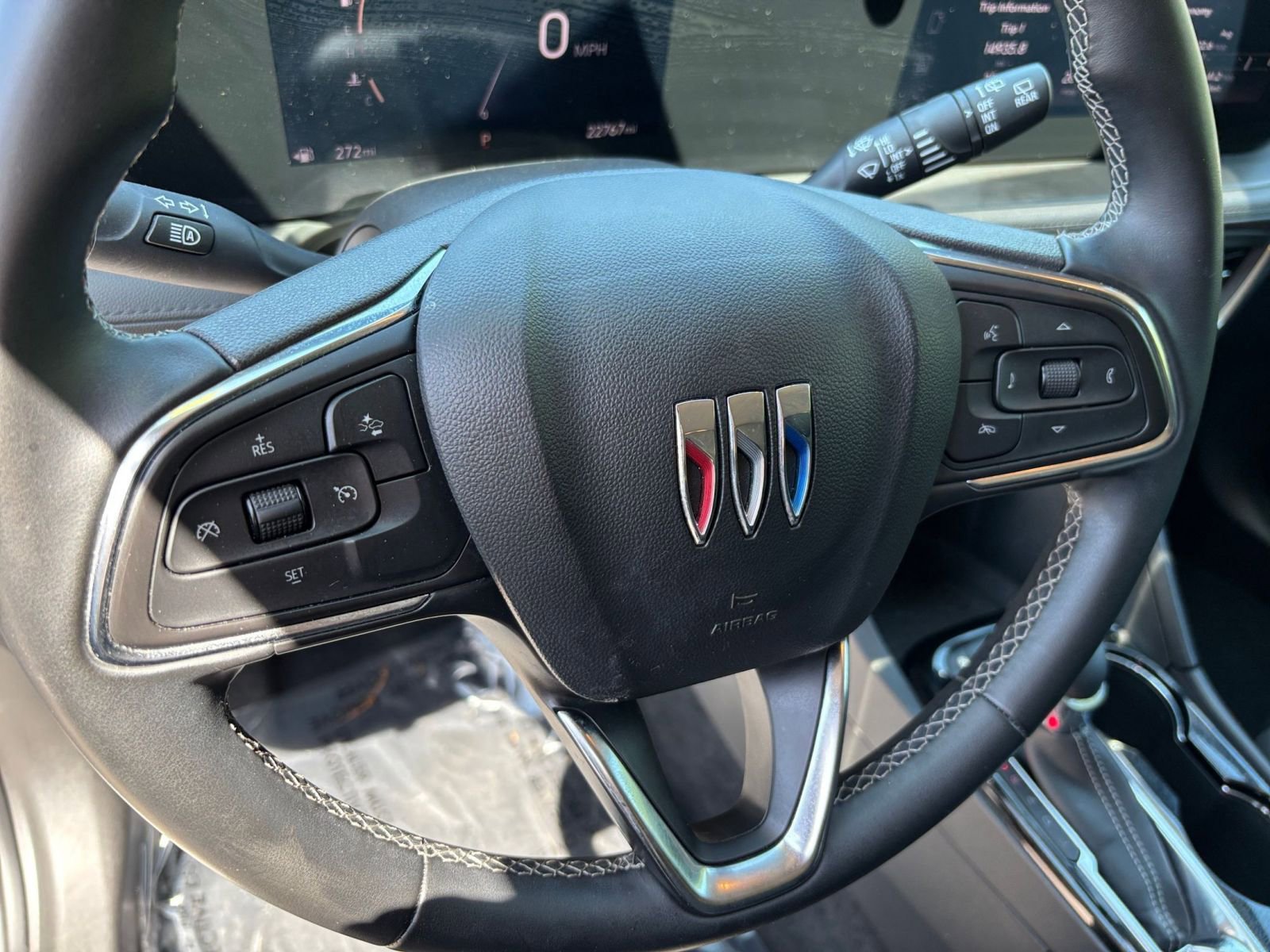 Used 2025 Buick Encore GX Preferred image 25