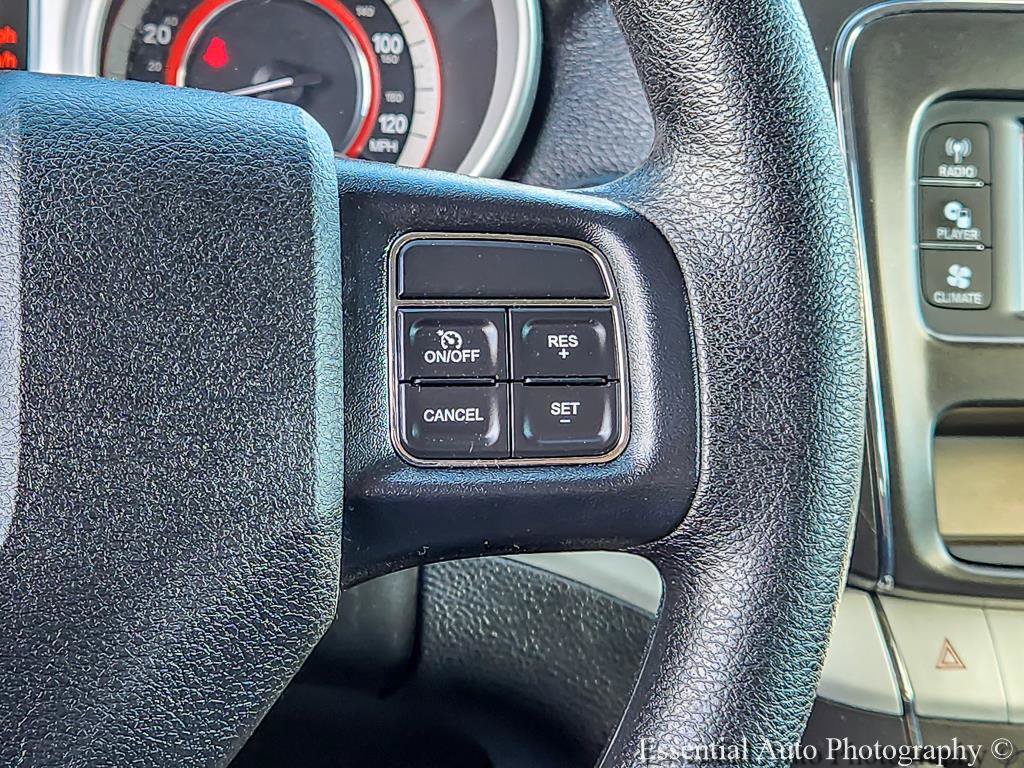 Used 2018 Dodge Journey SXT w/ Blacktop Package FWD image 16
