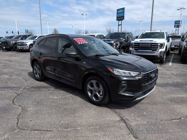 Used 2023 Ford Escape ST-Line w/ Tech Pack #1 image 2