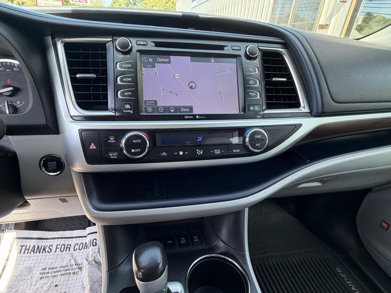 Used 2014 Toyota Highlander Limited AWD/4WD image 17