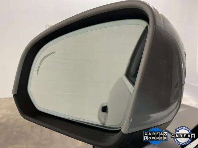 Used 2025 Volvo XC40 B5 Plus image 91