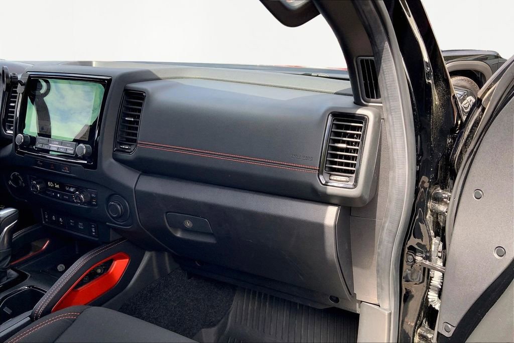 Used 2023 Nissan Frontier PRO-4X w/ Pro Convenience Package image 18