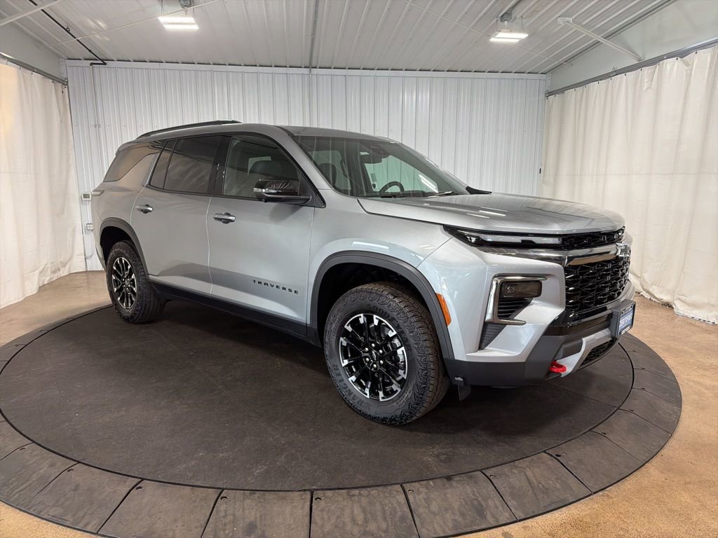 Certified 2025 Chevrolet Traverse Z71 w/ Driver Confidence Package image 11