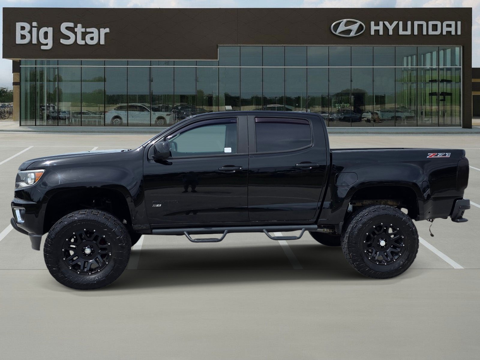 Used 2019 Chevrolet Colorado Z71 RWD image 2