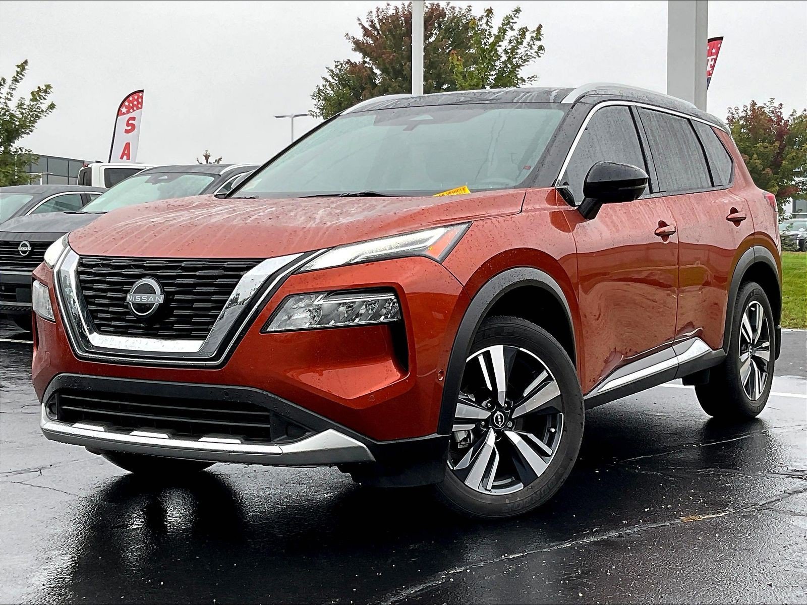 Certified 2023 Nissan Rogue Platinum w/ Platinum Premium Package AWD/4WD image 2