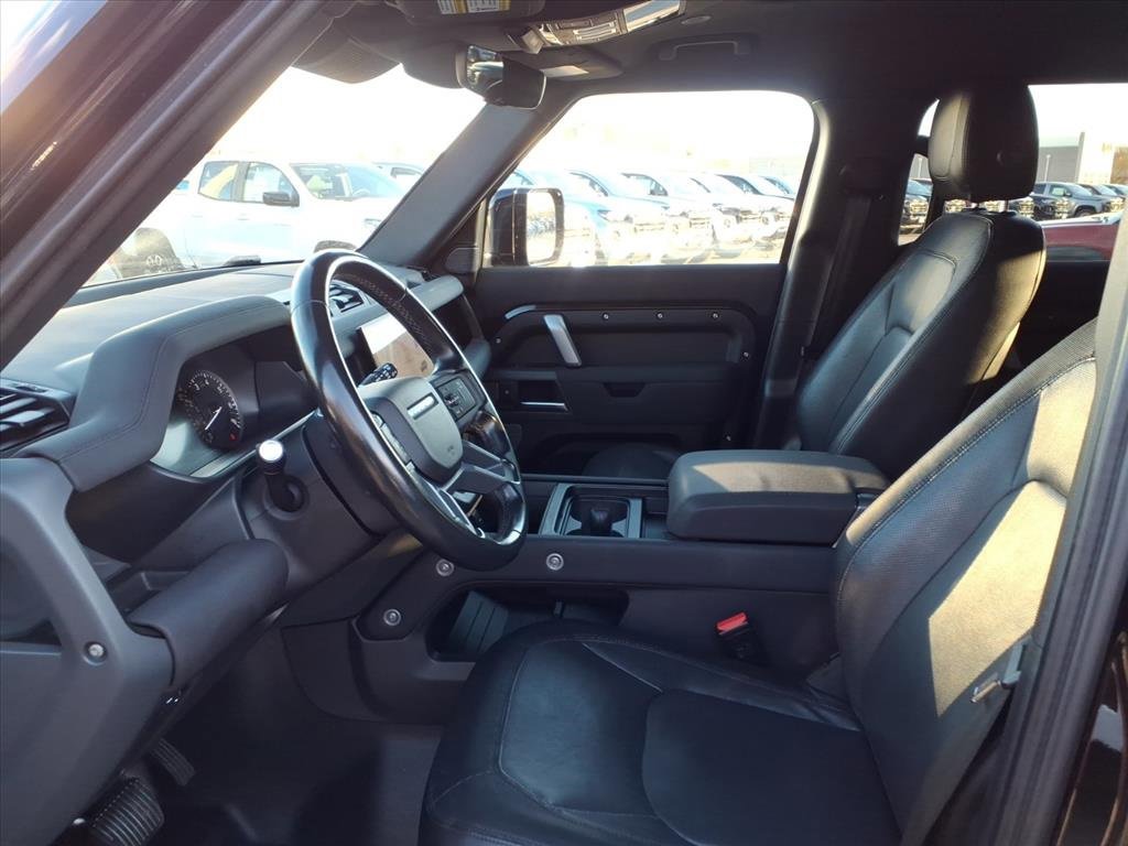 Used 2023 Land Rover Defender 110 X-Dynamic SE image 11