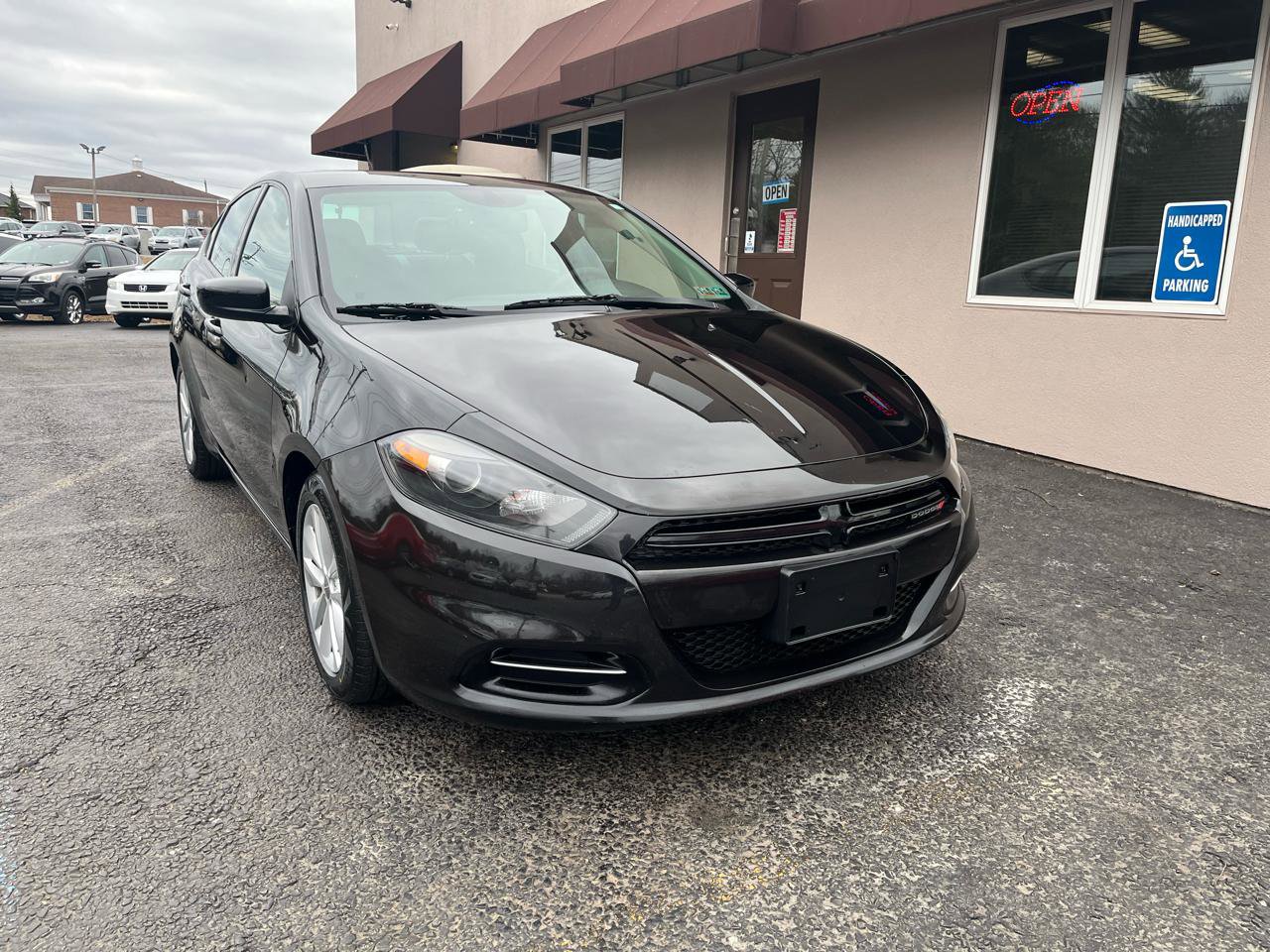 Used 2014 Dodge Dart SXT image 2