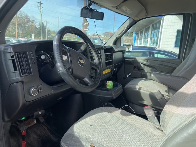 Used 2012 Chevrolet Express 3500 image 2