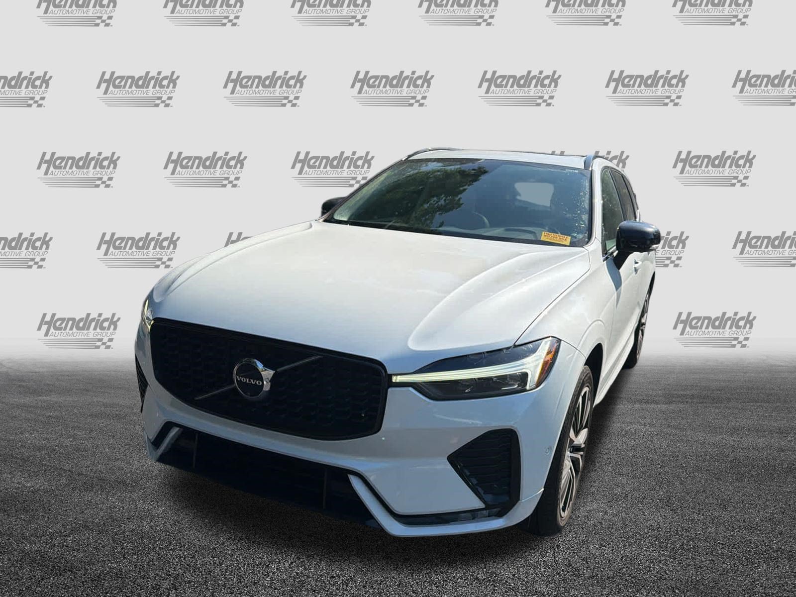 Used 2024 Volvo XC60 B5 Plus w/ Protection Package Premier AWD/4WD image 7