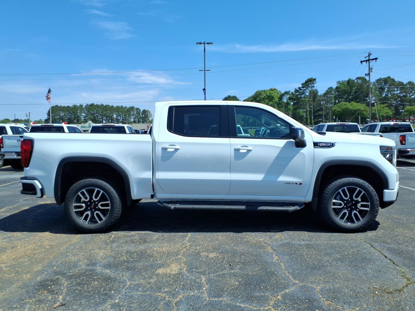New 2026 GMC Sierra 1500 AT4 w/ AT4 Premium Package AWD/4WD image 3