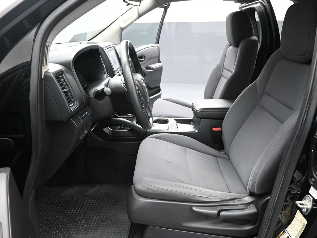 Used 2022 Nissan Frontier S w/ Technology Package image 11