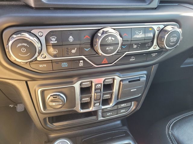 Used 2023 Jeep Wrangler Unlimited Sahara w/ Cold Weather Group AWD/4WD image 21