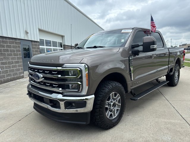 Certified 2023 Ford F250 Lariat w/ Lariat Ultimate Package image 4