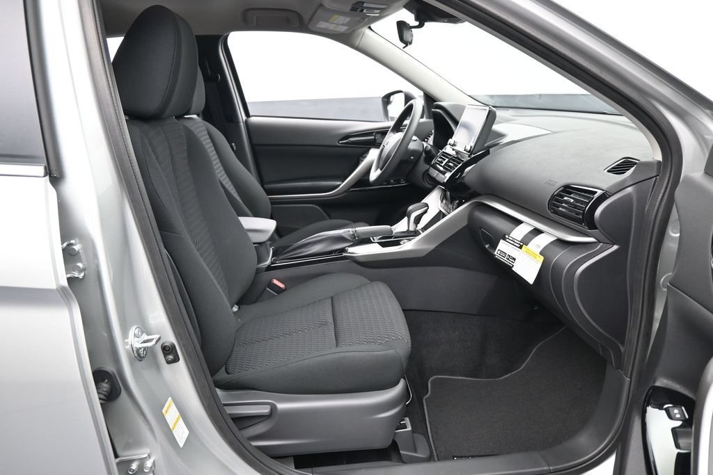 New 2026 Mitsubishi Eclipse Cross LE AWD/4WD image 37
