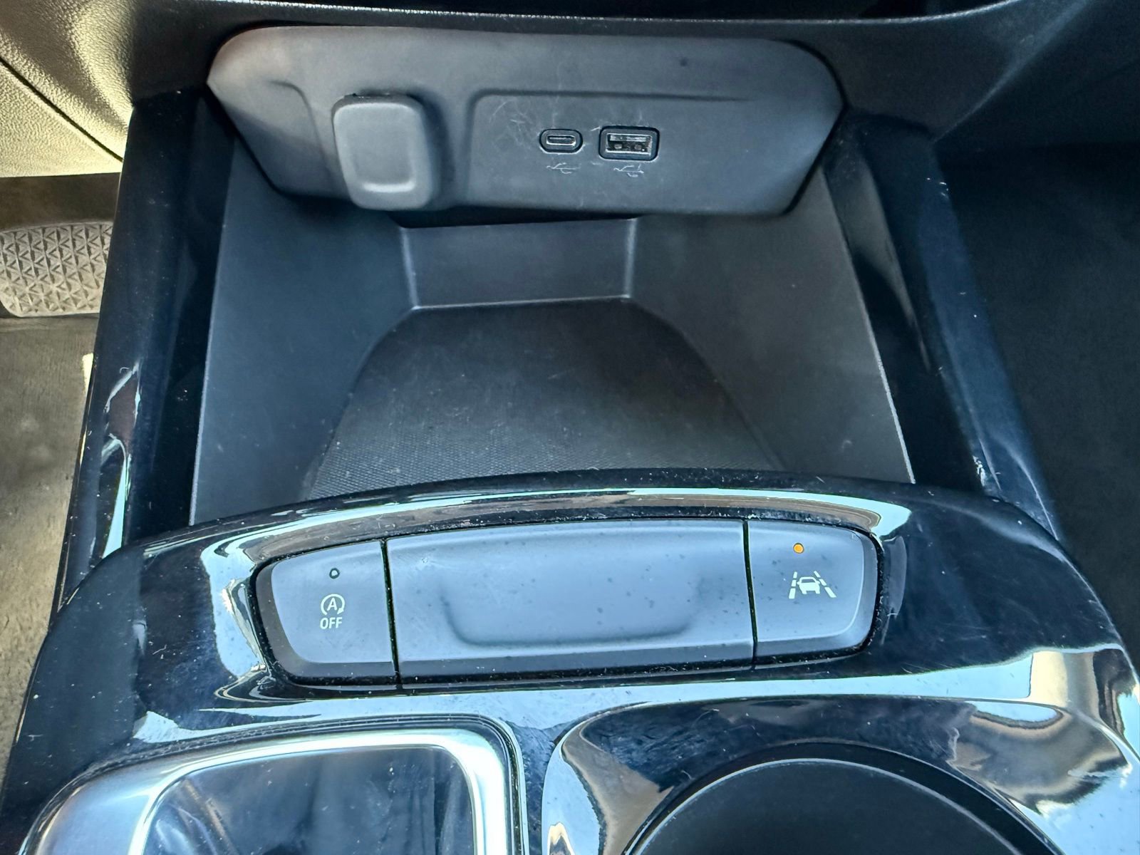 Certified 2024 Chevrolet Trax LT image 25