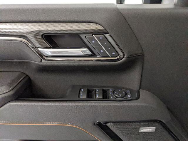 Used 2025 GMC Sierra 2500 AT4 w/ AT4 Premium Plus Package AWD/4WD image 17