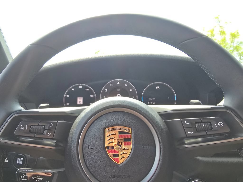 Used 2025 Porsche 911 Carrera RWD image 26