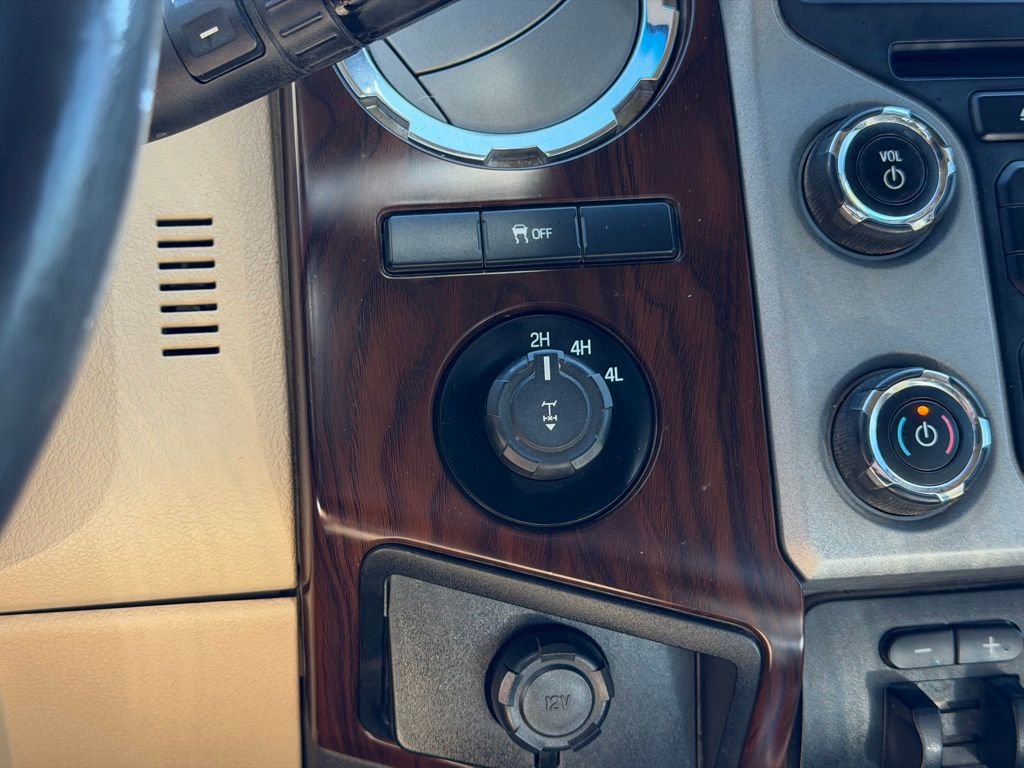 Used 2015 Ford F250 Lariat w/ Chrome Package image 34