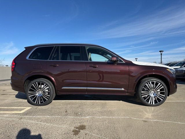 New 2026 Volvo XC90 B6 Core image 8