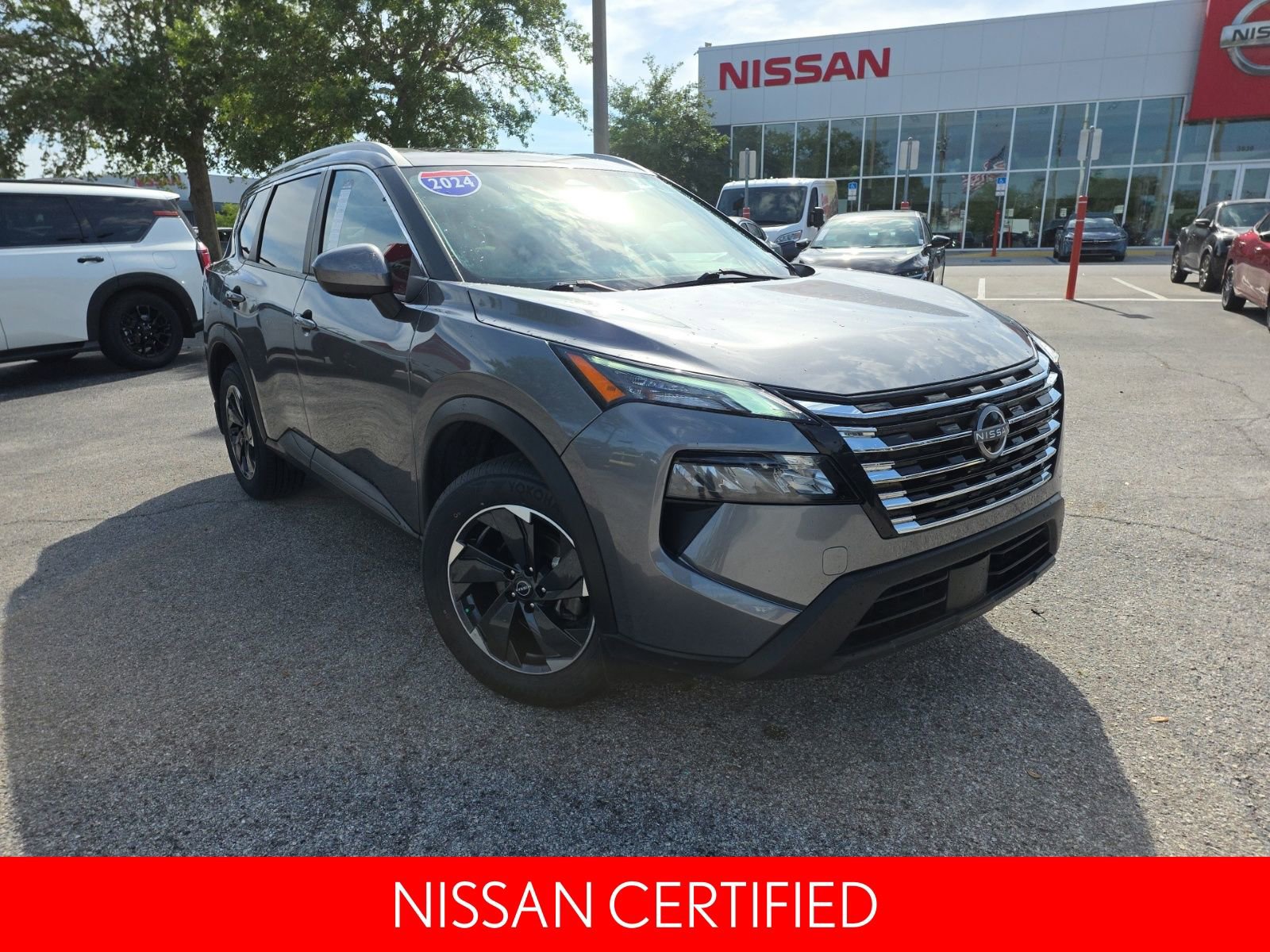 Certified 2024 Nissan Rogue SV w/ SV Premium Package AWD/4WD image 2