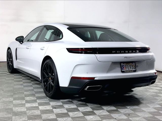 Used 2024 Porsche Panamera 4 image 3