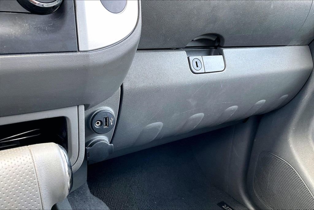 Used 2019 Nissan Frontier SV image 12