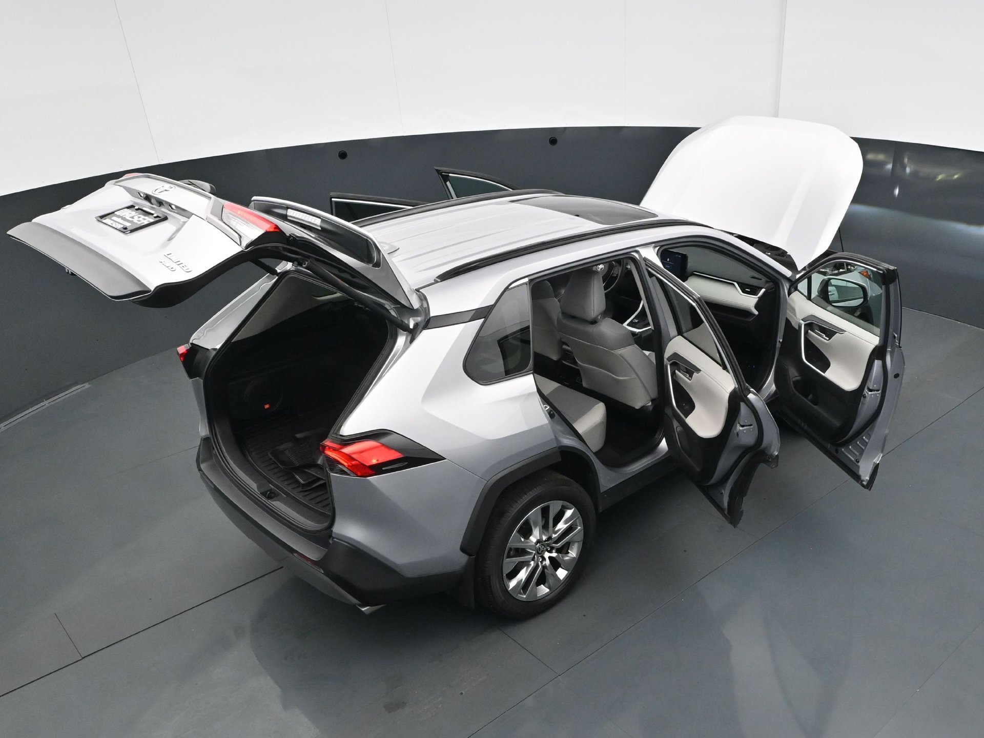 Used 2024 Toyota RAV4 Limited w/ Weather Package AWD/4WD image 45