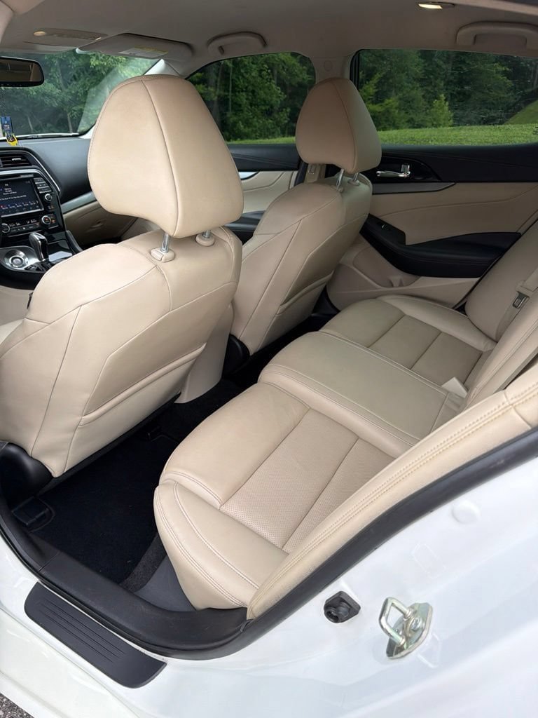 Used 2016 Nissan Maxima 3.5 SV FWD image 8
