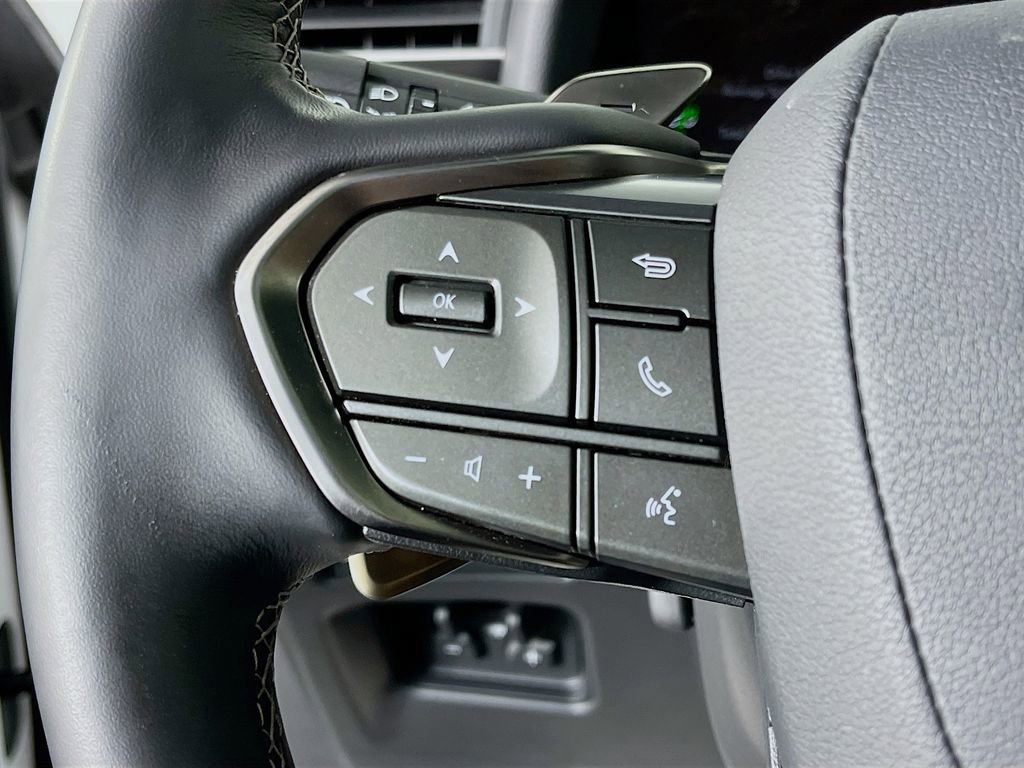 Used 2025 Lexus LX 700h Overtrail image 15