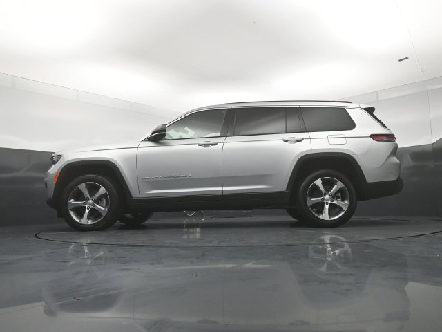 Used 2025 Jeep Grand Cherokee L Limited AWD/4WD image 24