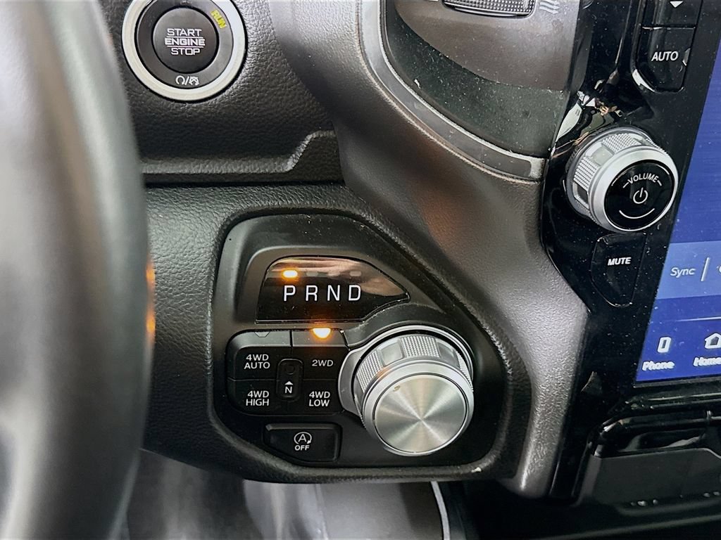 Used 2023 RAM 1500 Laramie AWD/4WD image 11
