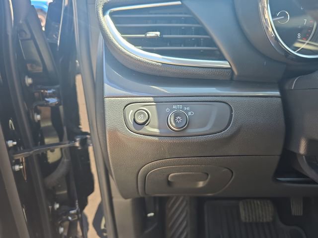 Used 2021 Buick Encore Preferred w/ Safety Package image 22