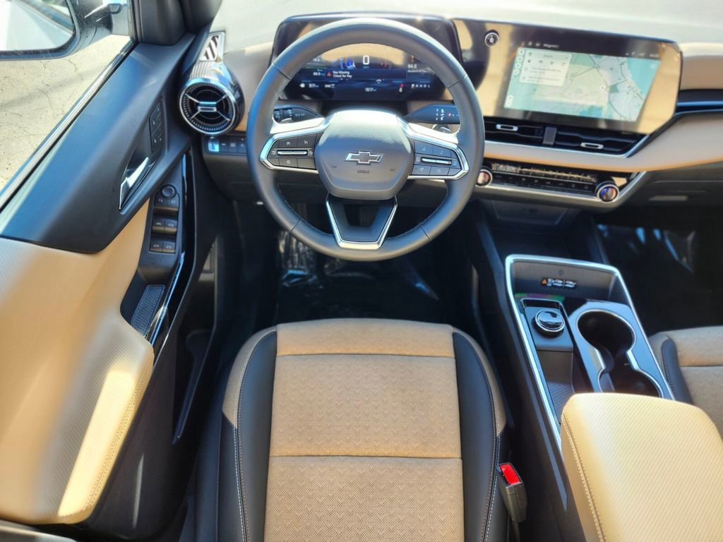 Used 2026 Chevrolet Equinox ACTIV w/ Convenience Package III image 11