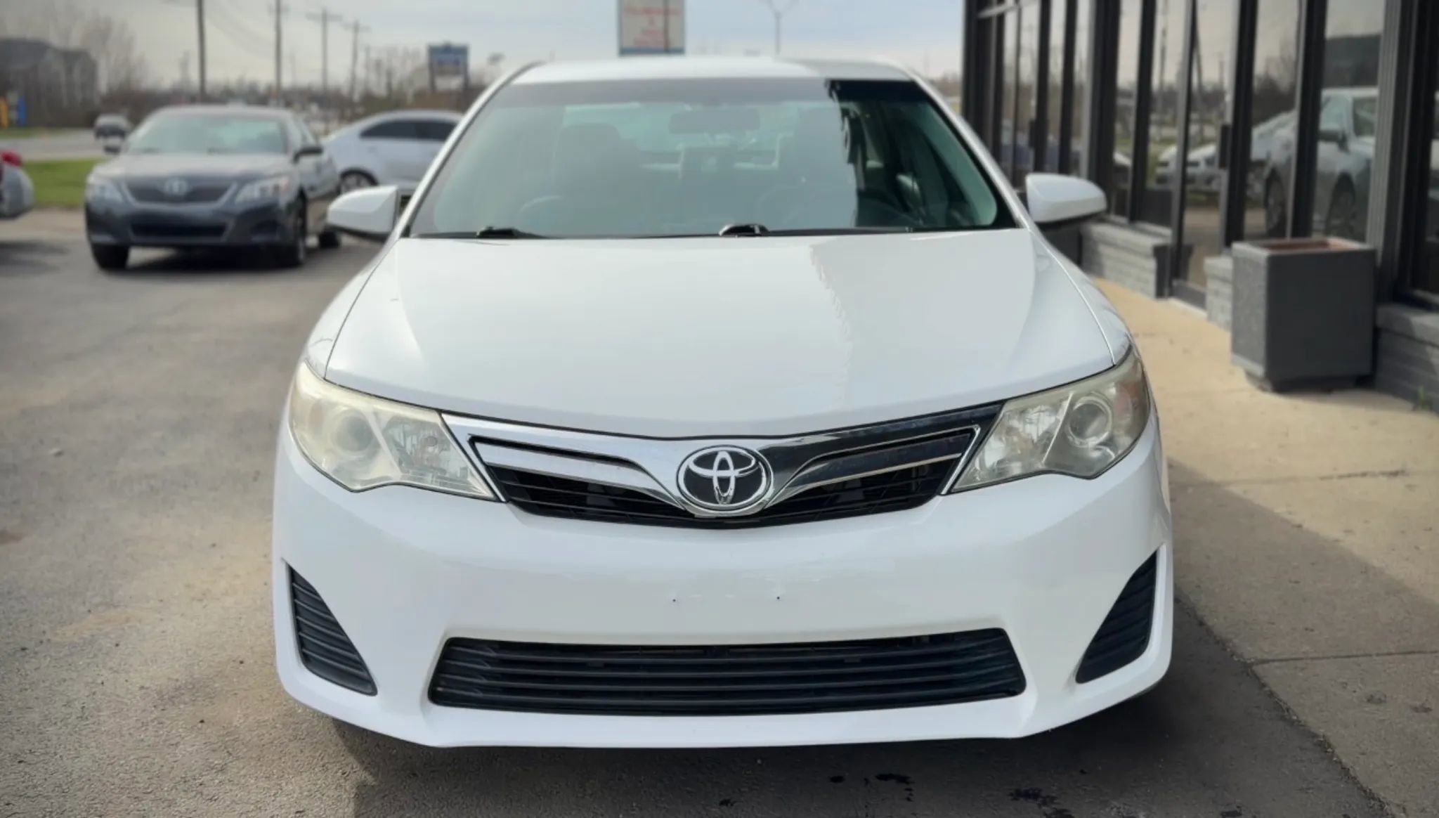 Used 2014 Toyota Camry LE FWD image 6