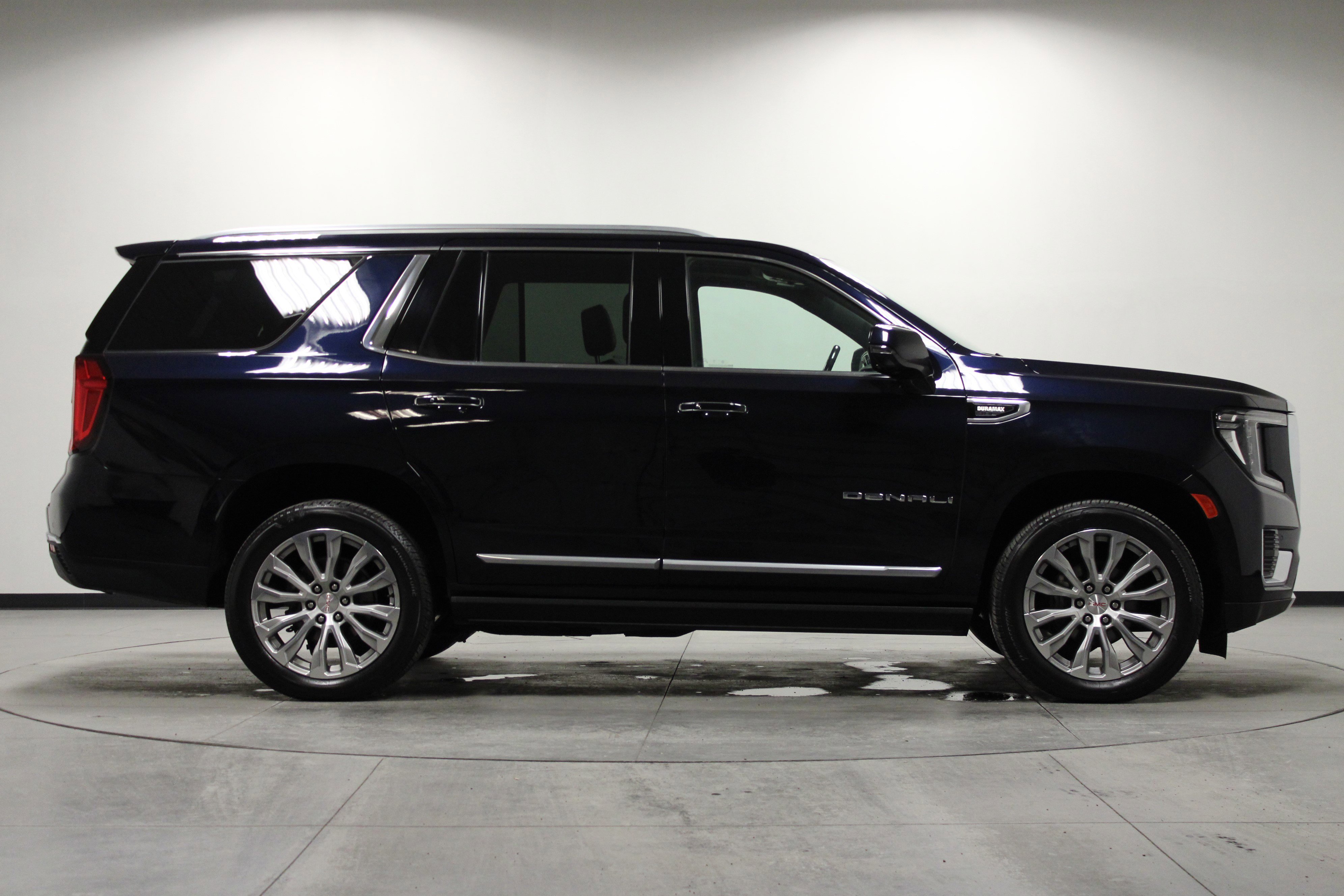 Used 2022 GMC Yukon Denali image 3