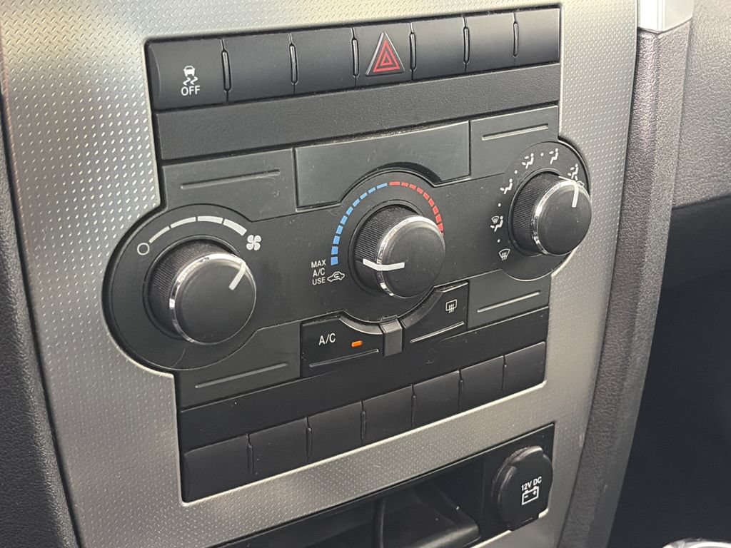 Used 2010 Jeep Grand Cherokee Laredo AWD/4WD image 20