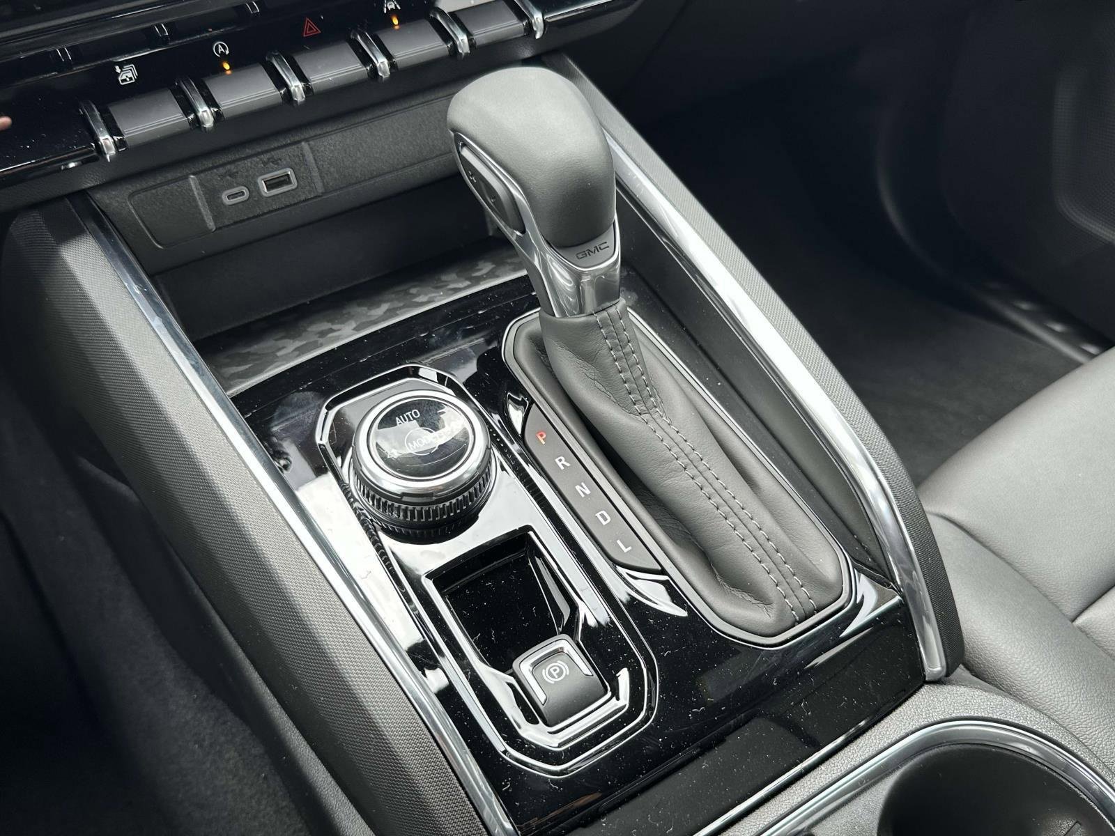 New 2025 GMC Canyon Elevation w/ Convenience Package image 6