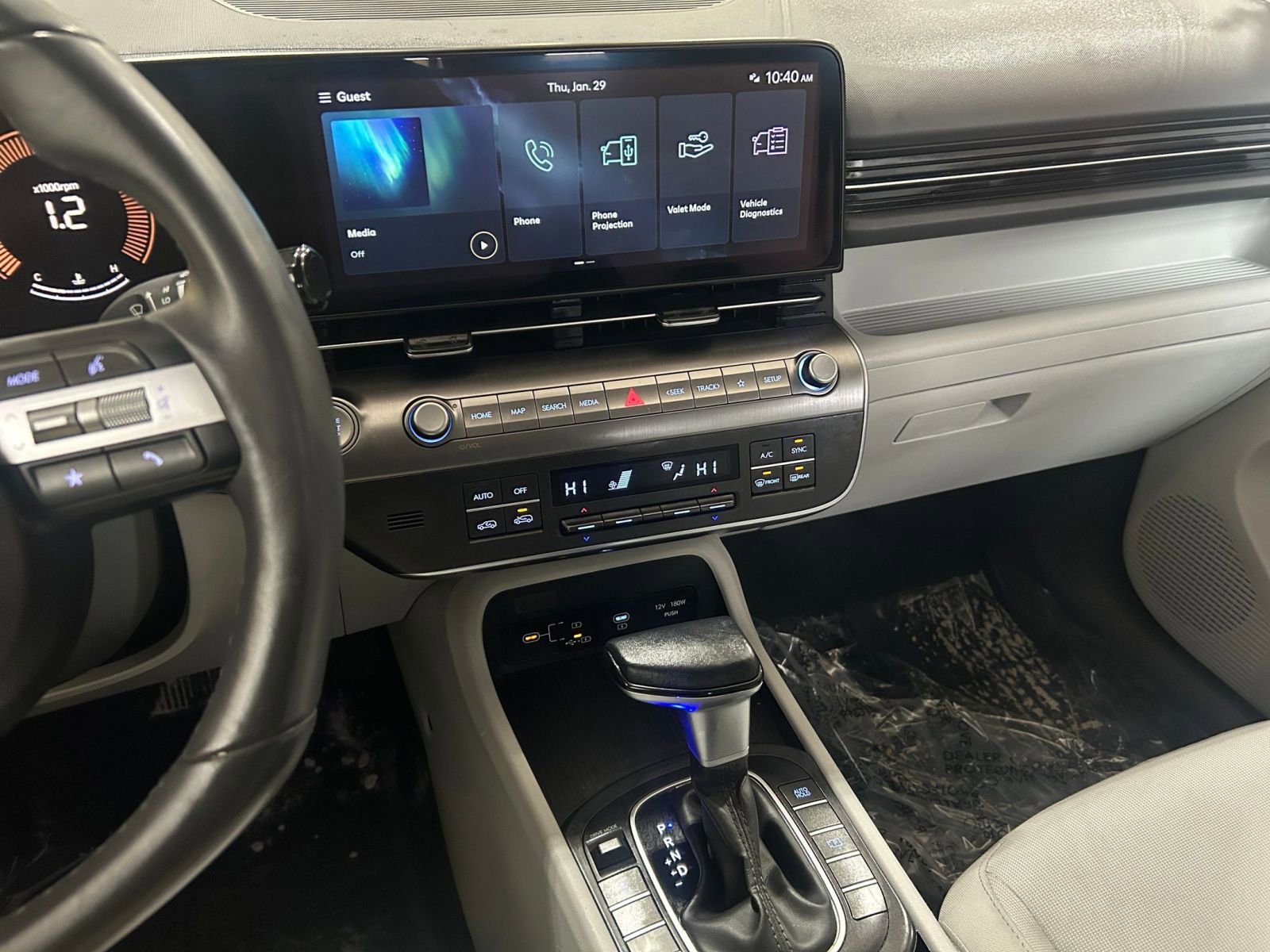 Used 2025 Hyundai Kona SEL image 18