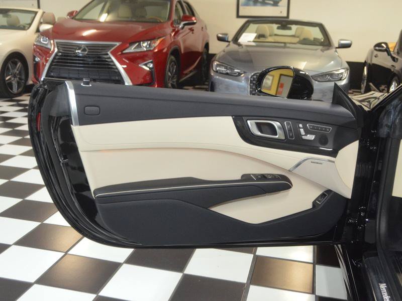 Used 2015 Mercedes-Benz SL 400 image 17
