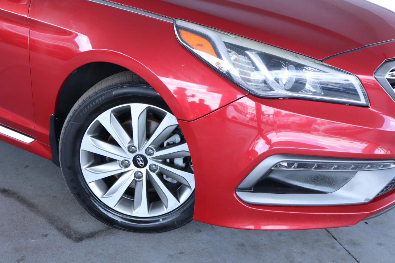 Used 2017 Hyundai Sonata Sport image 4