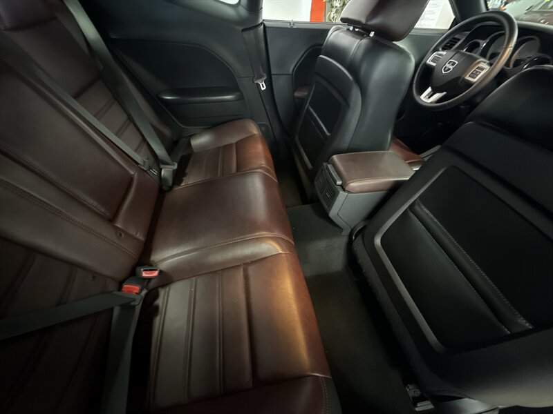 Used 2014 Dodge Challenger R/T RWD image 26