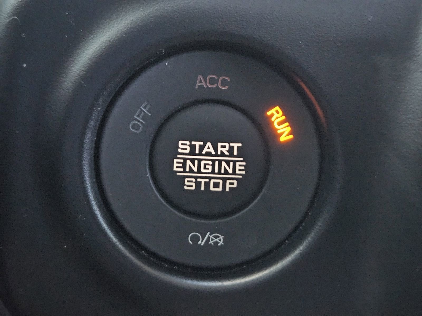 Used 2023 Jeep Gladiator Sport image 23