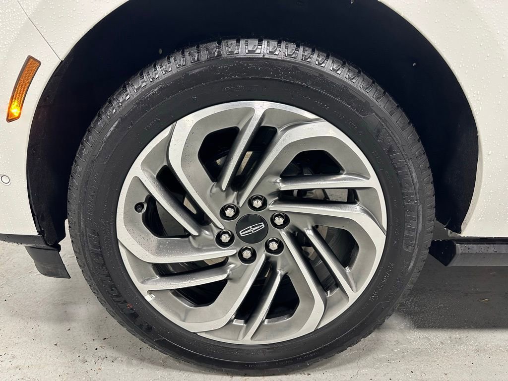 Used 2025 Lincoln Navigator Reserve image 74