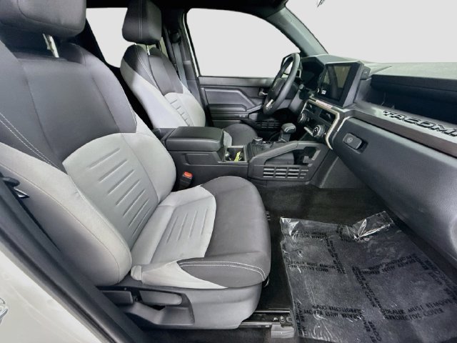 Certified 2026 Toyota Tacoma TRD Sport AWD/4WD image 28