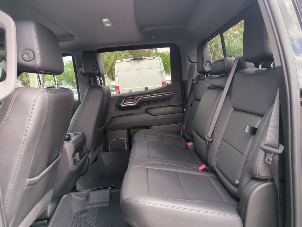 Used 2024 Chevrolet Silverado 1500 LT Trail Boss w/ LT Trail Boss Premium Package image 16