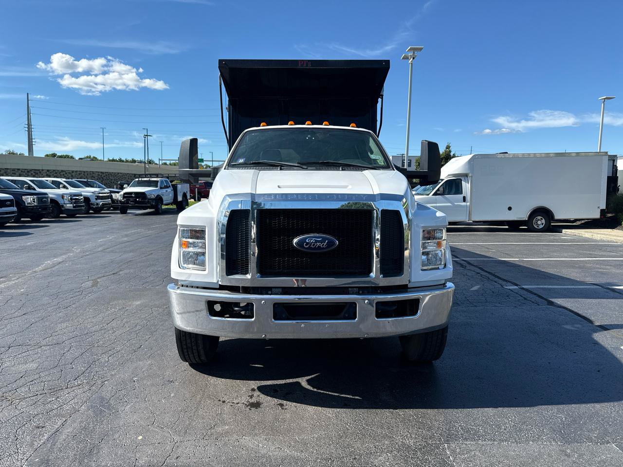 Used 2018 Ford F650 2WD Crew Cab Super Duty image 3