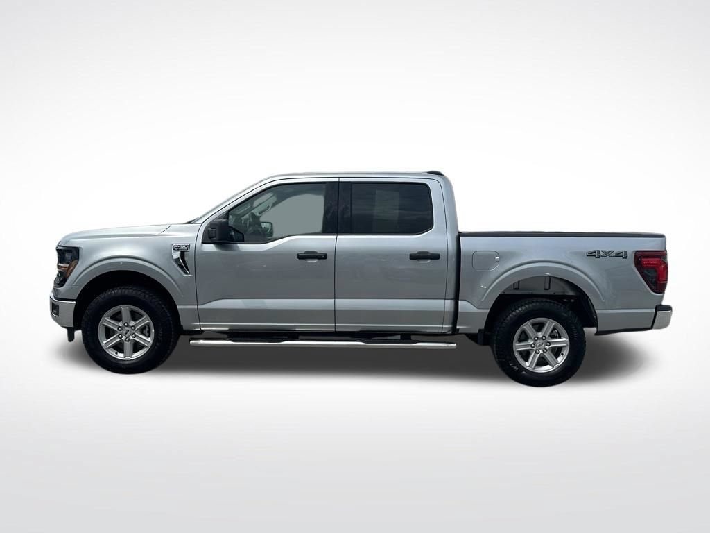 Used 2025 Ford F150 XLT AWD/4WD image 3