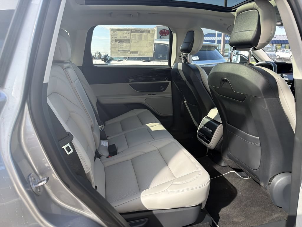 New 2026 Lincoln Nautilus Premier w/ Equipment Group 102A AWD/4WD image 8