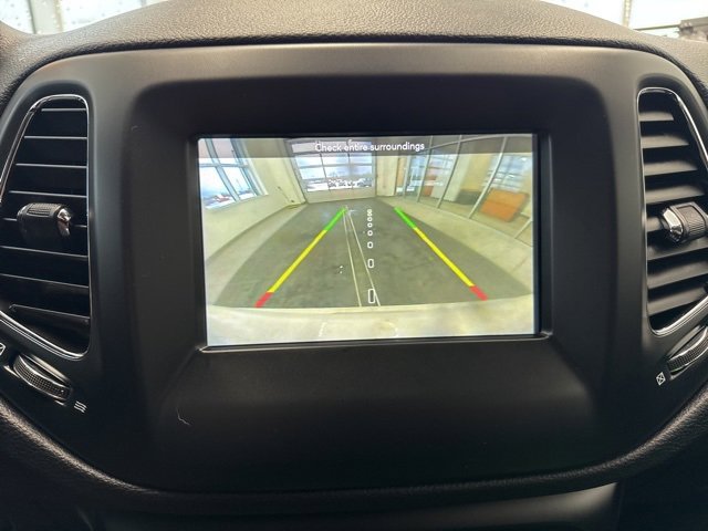 Used 2020 Jeep Compass Latitude image 16